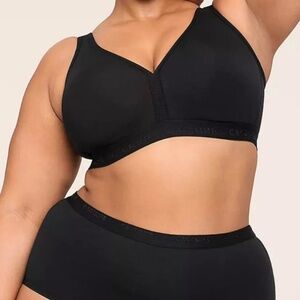 Set of 2 lane Bryant Calcique wireless lightly lined bras 36DDD